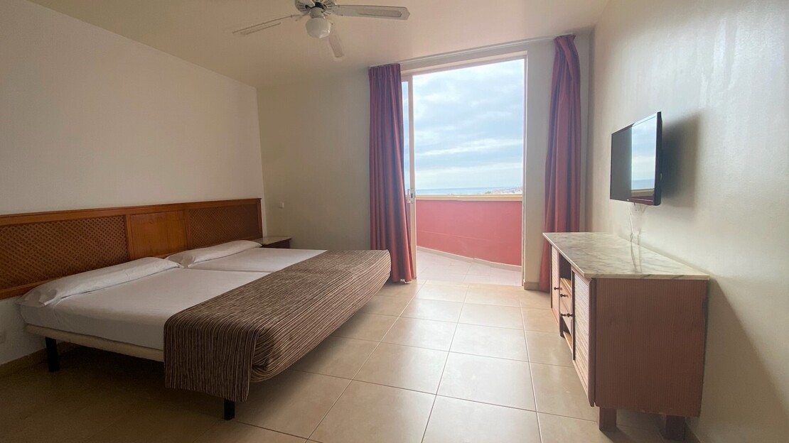 Laguna Park II Apartments